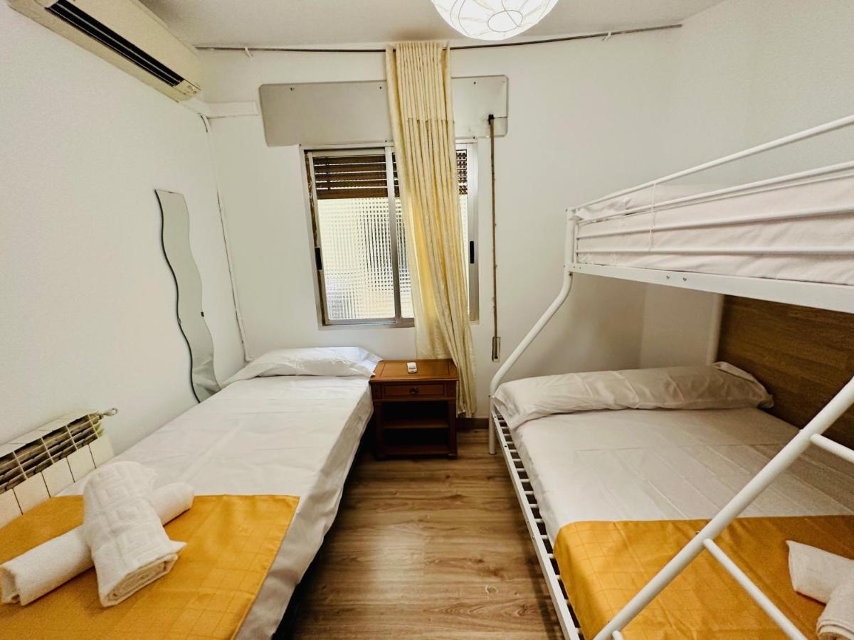 Punta Me Rooms Near The Gran Via Madrid Esterno foto